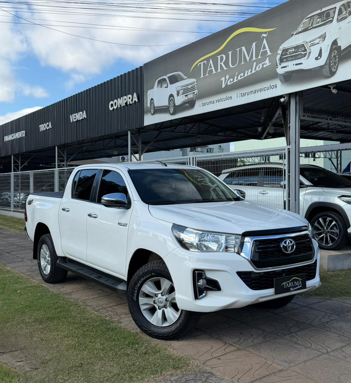TOYOTA Hilux Cabine Dupla Hilux 2.8 TDI CD SR 4x4 (Aut)